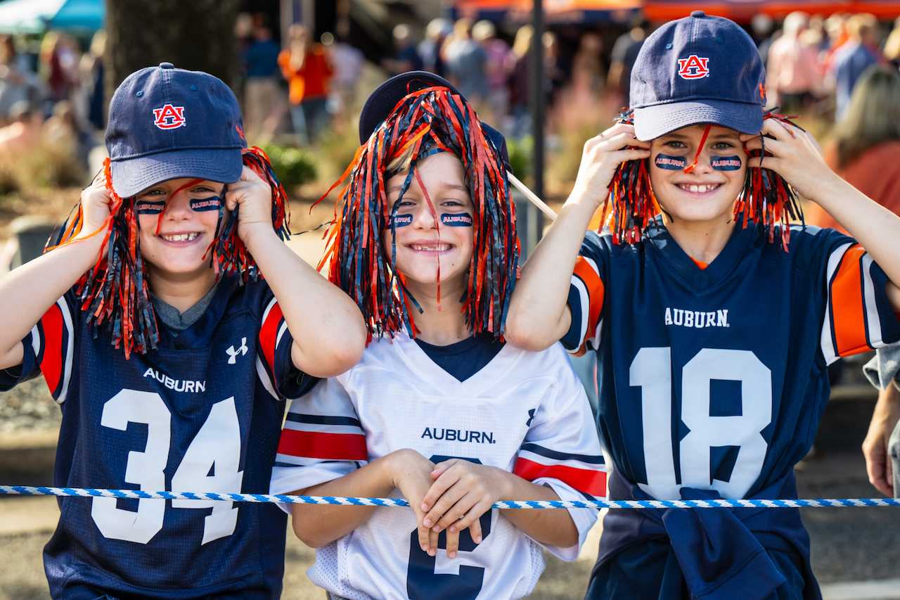 Kids at an Auburn football game