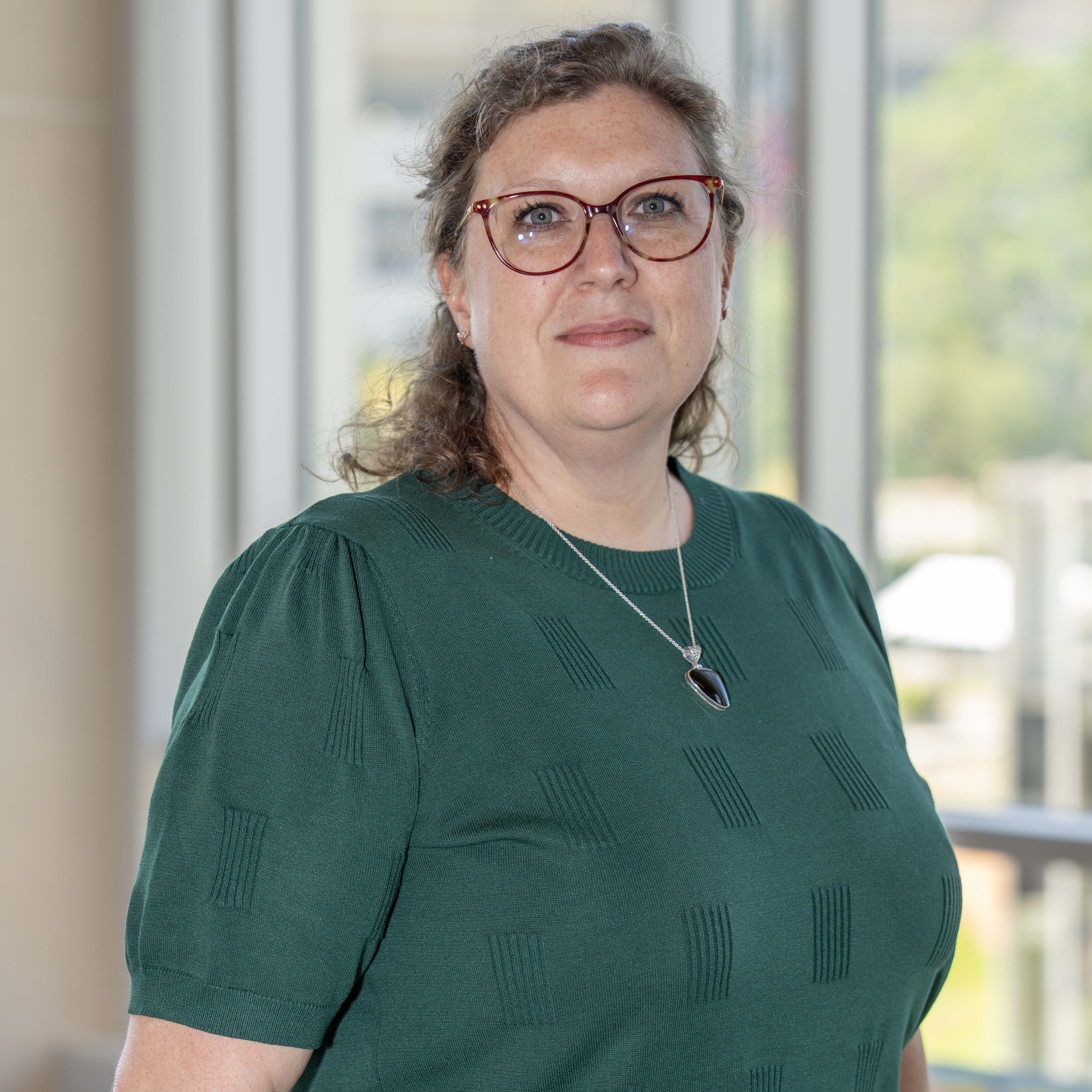 Becky Potts headshot