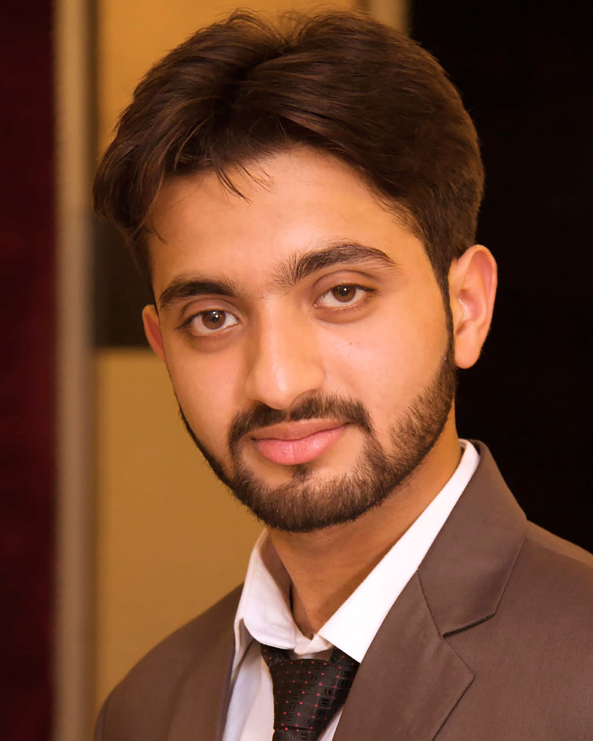 Muzzamil Khattak headshot