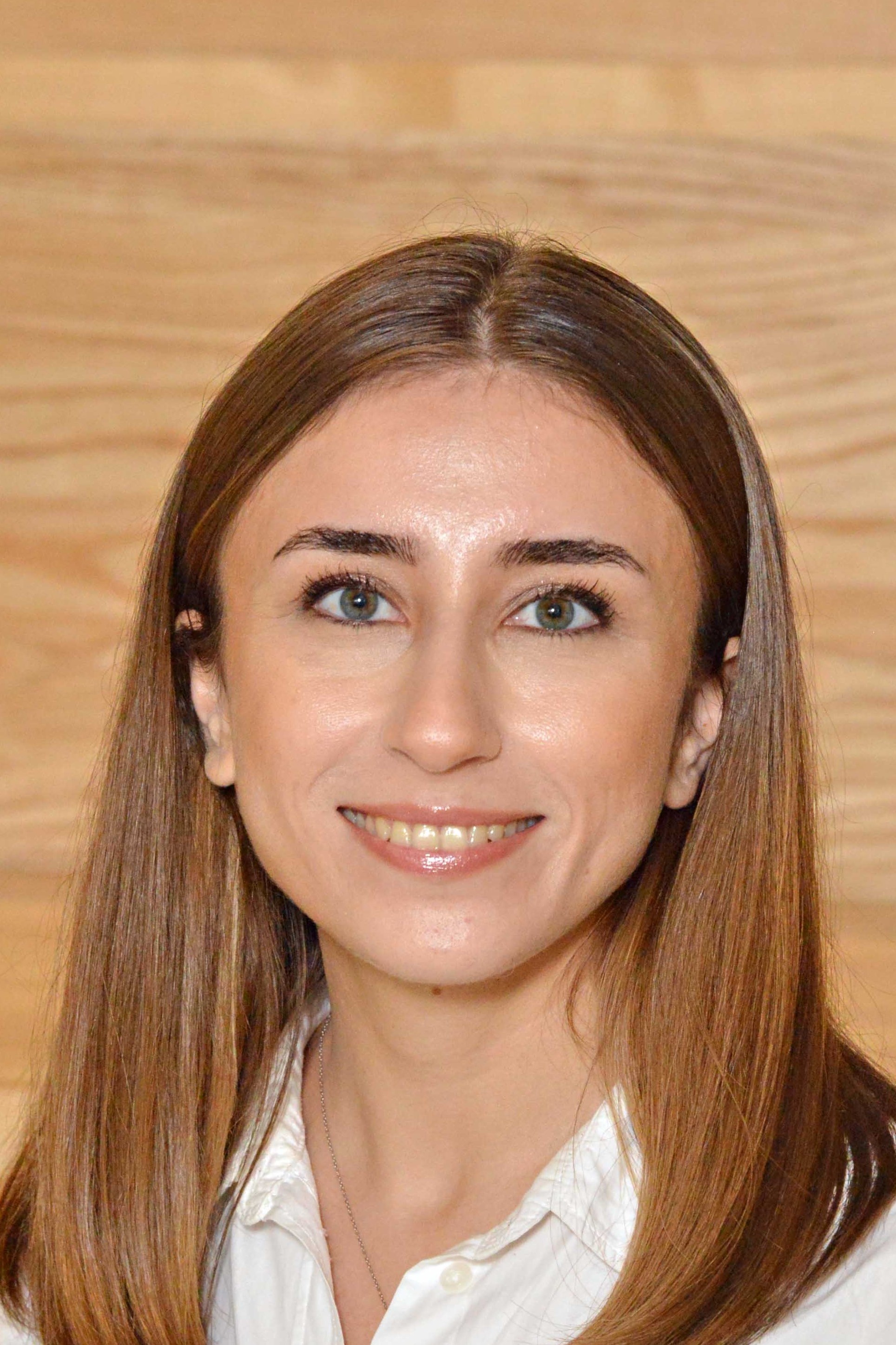 Yagmur Ozdemir headshot