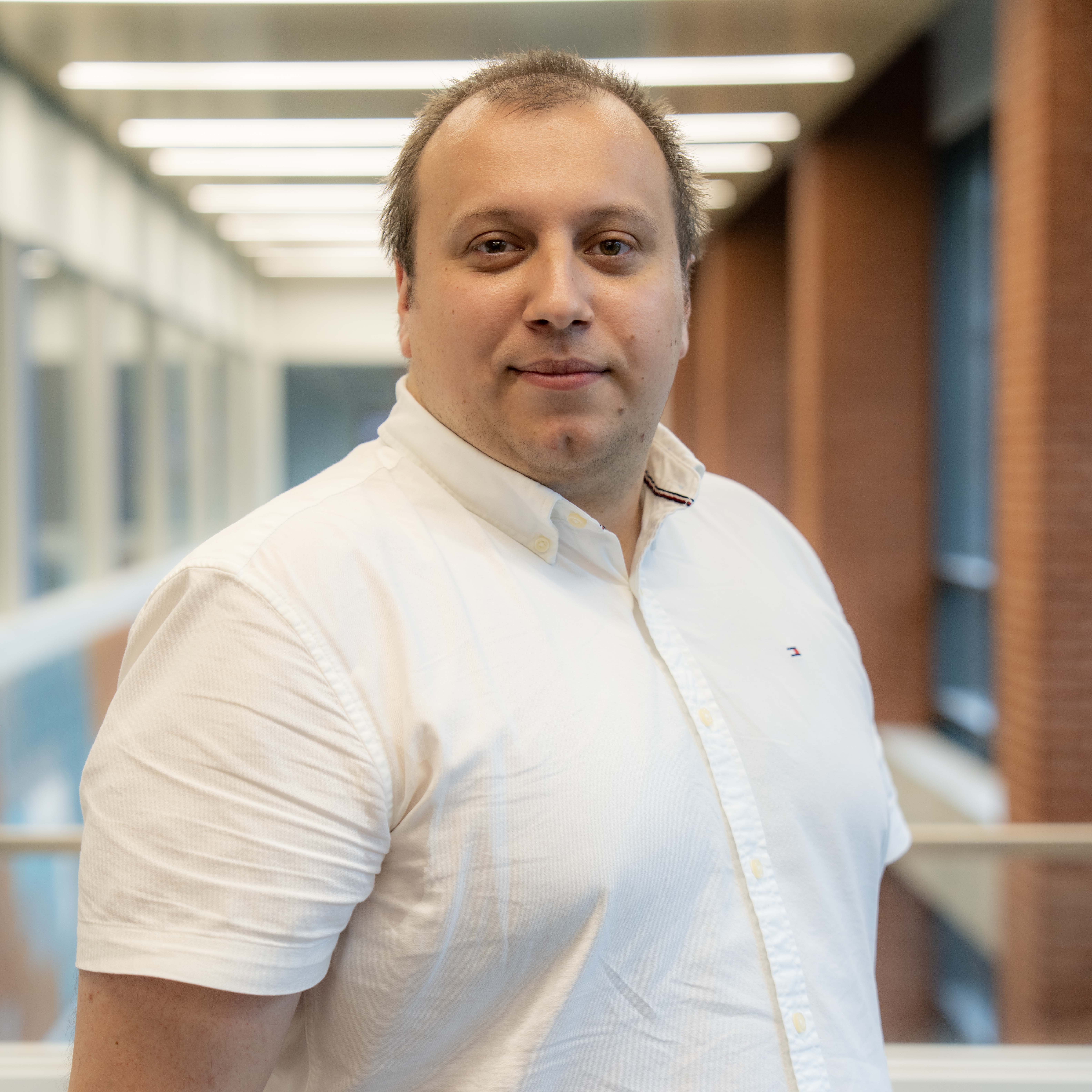 Borna Hlousek headshot