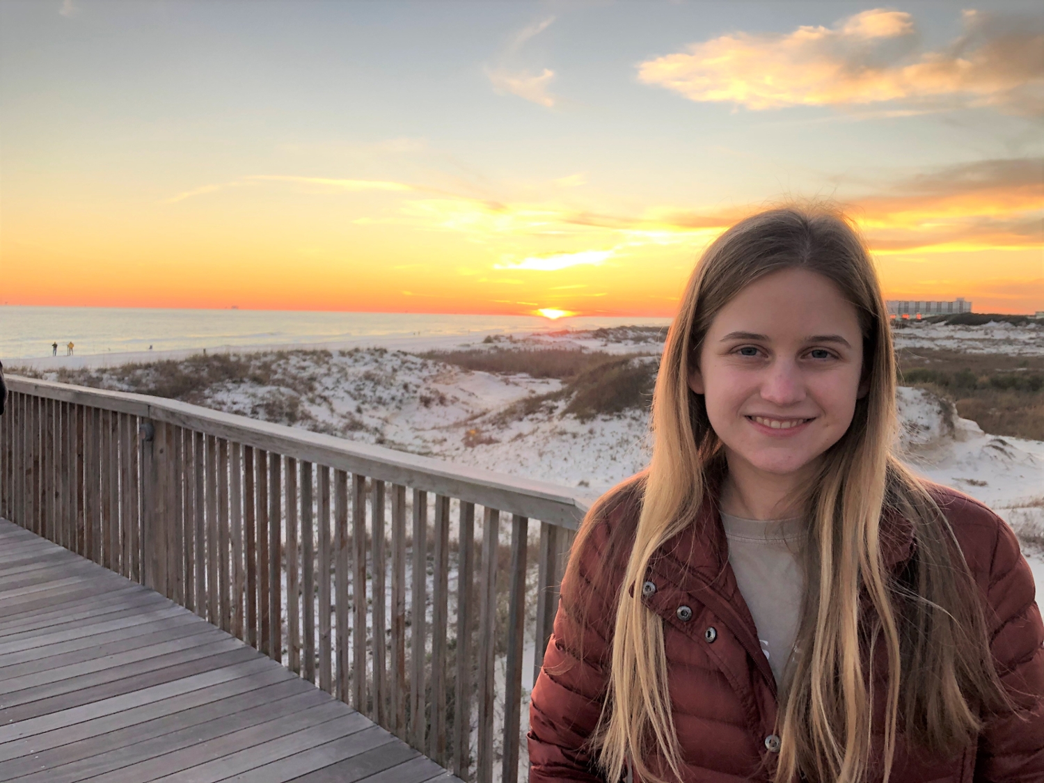 LeAnn Kopp headshot with beach in background