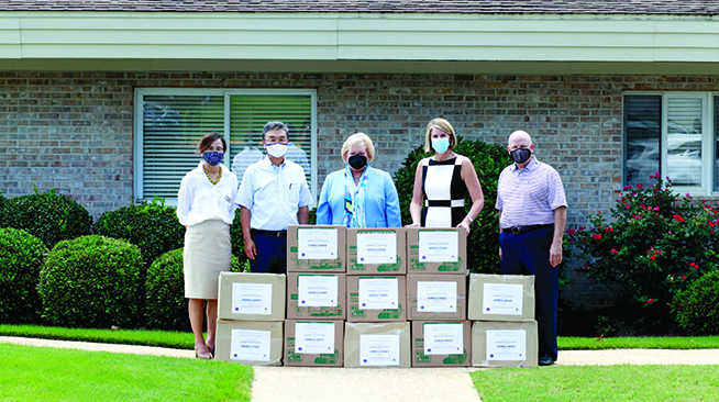 Korea Corner donating masks